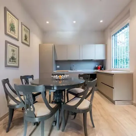 Elegante Giardino + Posteggio Privato Willa