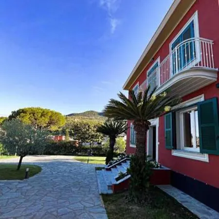Villa Elegante Giardino + Posteggio Privato *