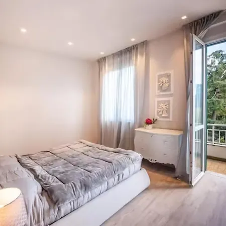 Villa Elegante Giardino + Posteggio Privato