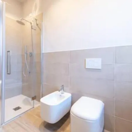 Elegante Giardino + Posteggio Privato