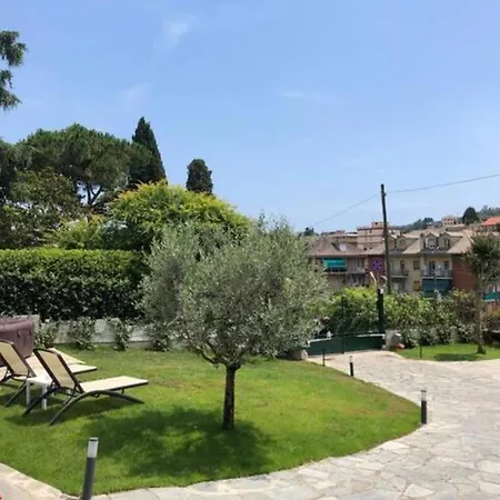 Elegante Giardino + Posteggio Privato *