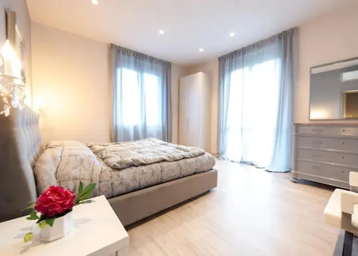 Elegante Giardino + Posteggio Privato *