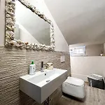 Elegante Giardino + Posteggio Privato ヴィラ