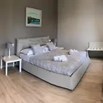 Elegante Giardino + Posteggio Privato ヴィラ *