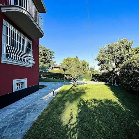 Elegante Giardino + Posteggio Privato *
